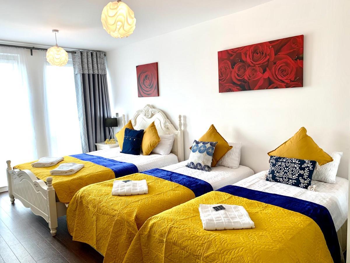 2-Bedrooms Modern Apartment Next To Velodrome, Lounge, Balcony, Parking, Abba * Londres