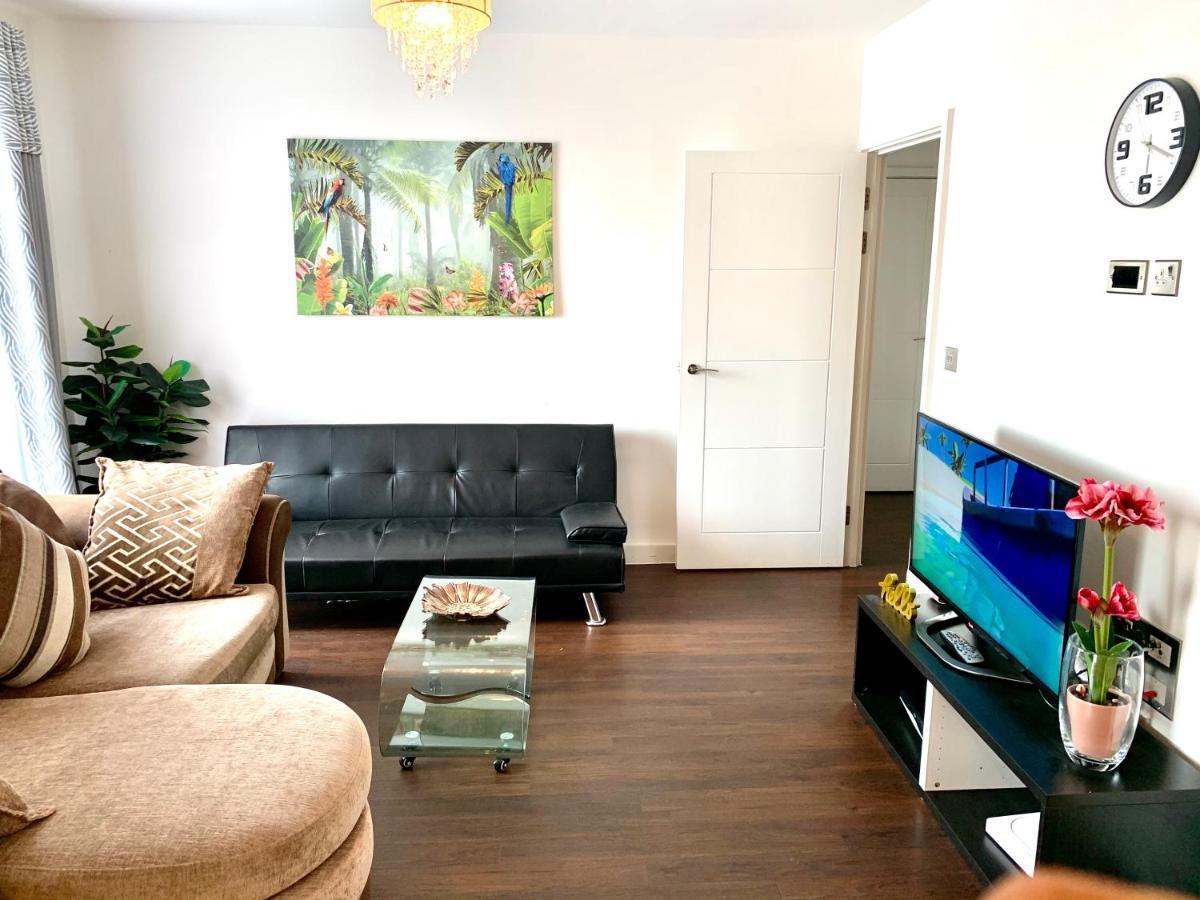 Apartamento 2-Bedrooms Modern Apartment Next To Velodrome, Lounge, Balcony, Parking, Abba *