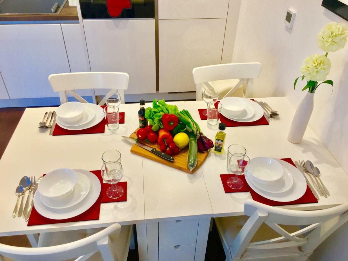 2-Bedrooms Modern Apartment Next To Velodrome, Lounge, Balcony, Parking, Abba * Londres