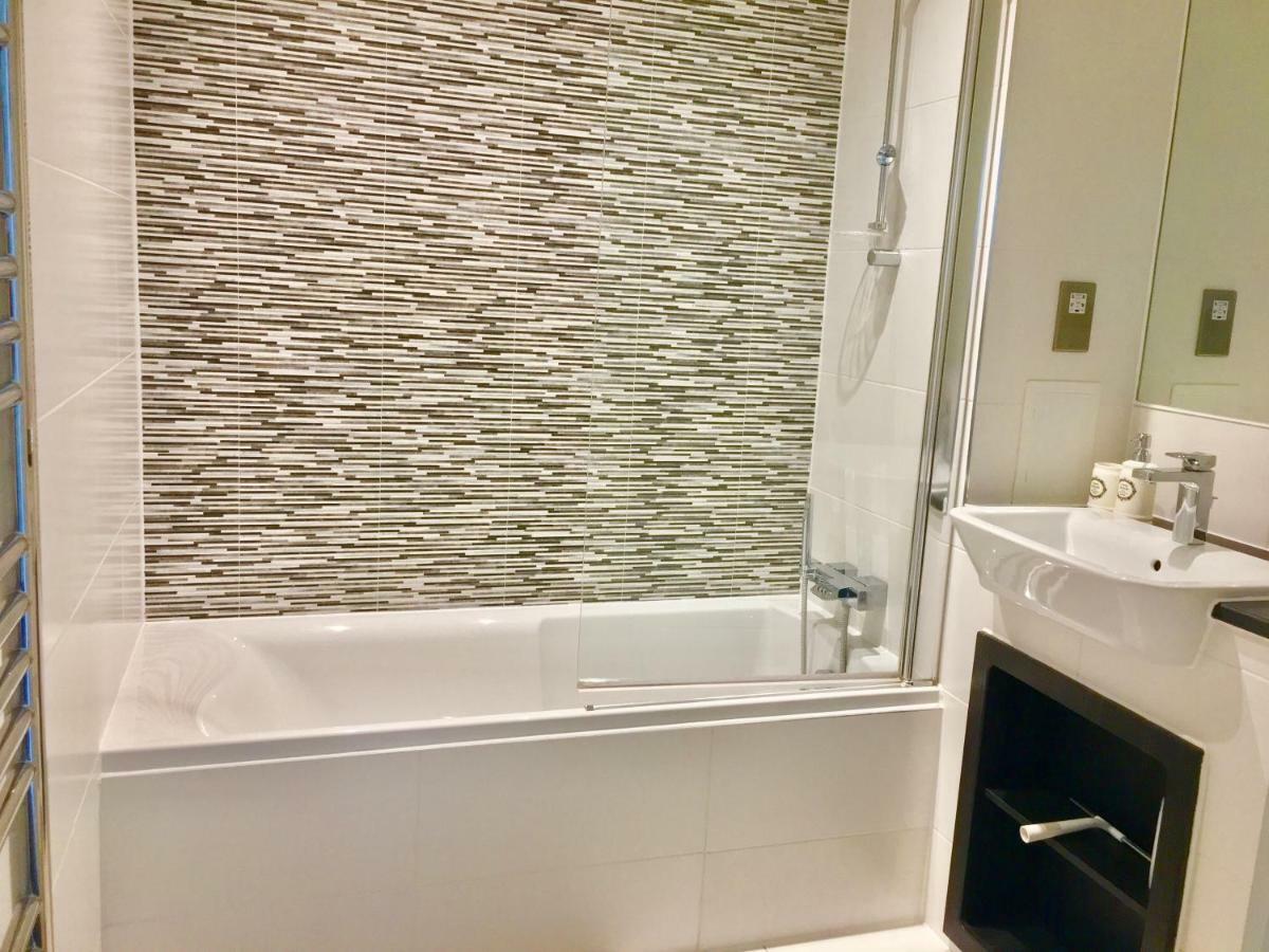 2-Bedrooms Modern Apartment Next To Velodrome, Lounge, Balcony, Parking, Abba Apartamento